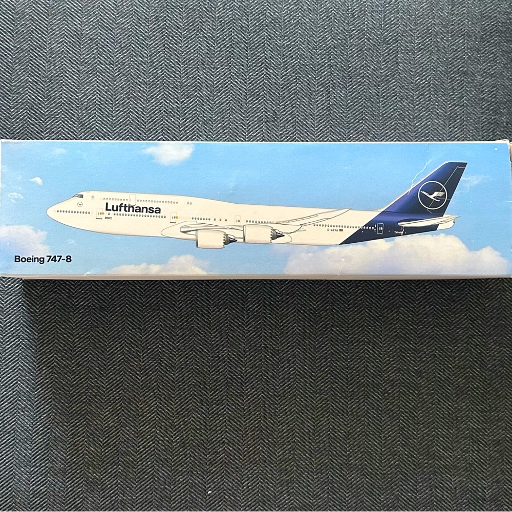 Lufthansa Boeing 747-8 Collectible Model Plane